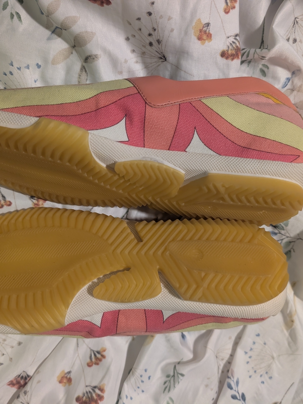 Emilio Pucci Yellow, Pink & Cream Slip-On Flats - Picture 4 of 7